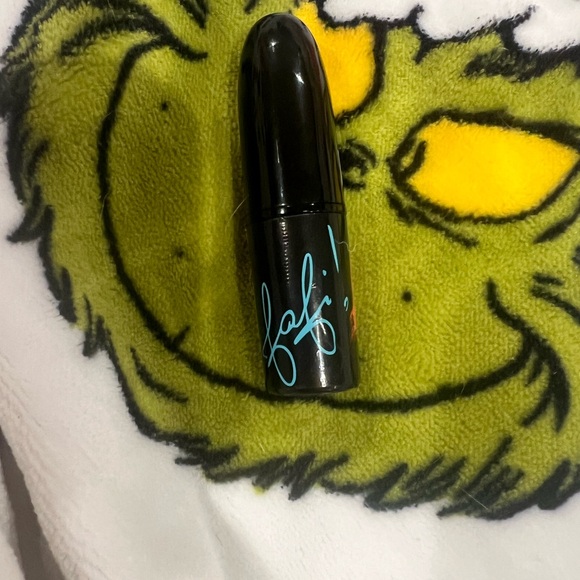MAC Cosmetics High Top Lipstick from the Fafi Collection - Picture 4 of 7